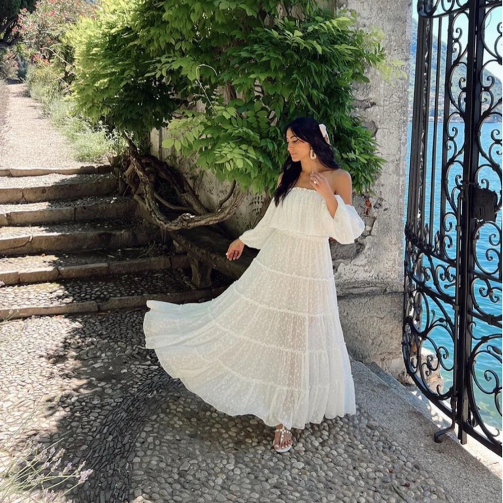Misa Los Angeles Cassandra Tiered Maxi Dress White On or Off-Shoulder Small NWT